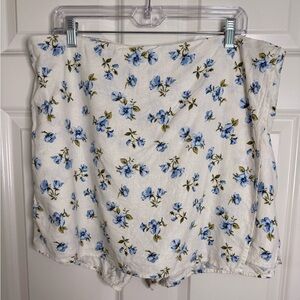 Old Navy High-Waisted Linen-Blend Mini Skort